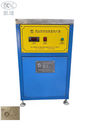 商標作成のためのOEM精密PVCシリコンラベルマシン